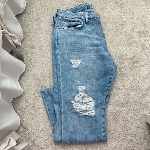 Women’s Boyfriend Ripped Jeans - Picture 2 of 4